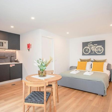 Liiiving In Porto - Downtown Essence Apartments Luaran gambar