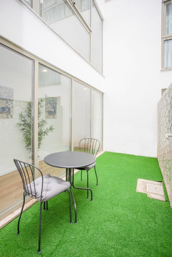 Liiiving In Porto - Downtown Essence Apartments Luaran gambar